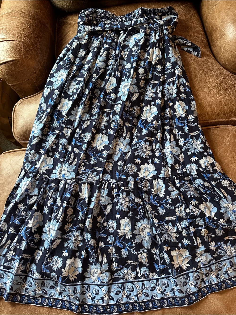 Vineyard Vines Navy and Light Blue Floral Tiered Maxi Skirt - Picture 6 of 8